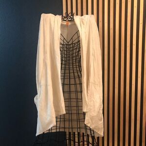 Lucy Cardigan. Sz small 